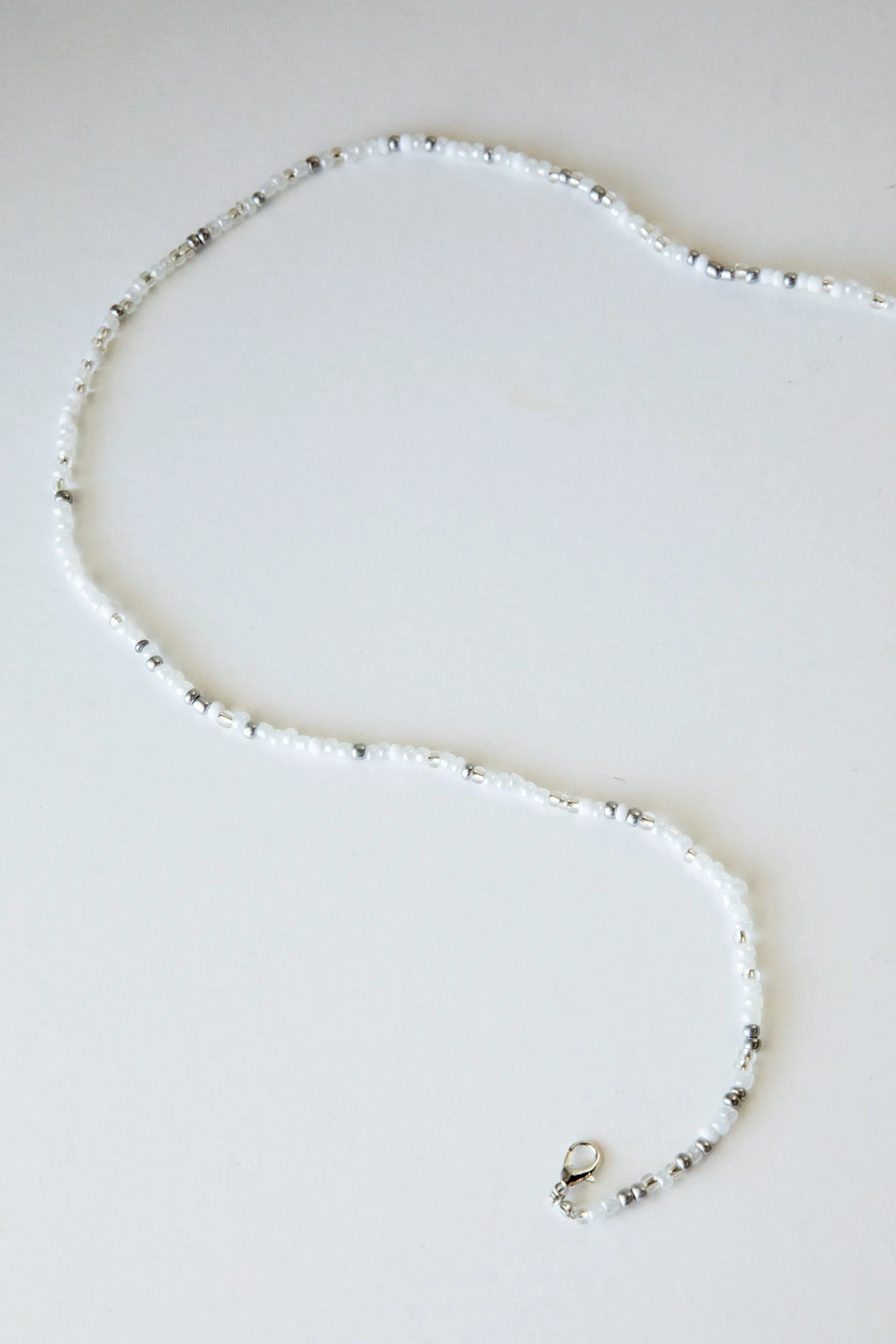 Neutral Mask   Sunglasses Chain